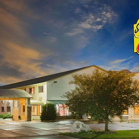 Super 8 By Wyndham Iowa Falls Ngoại thất bức ảnh