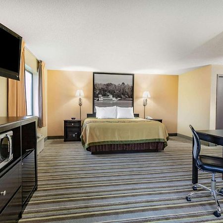 Super 8 By Wyndham Iowa Falls Ngoại thất bức ảnh