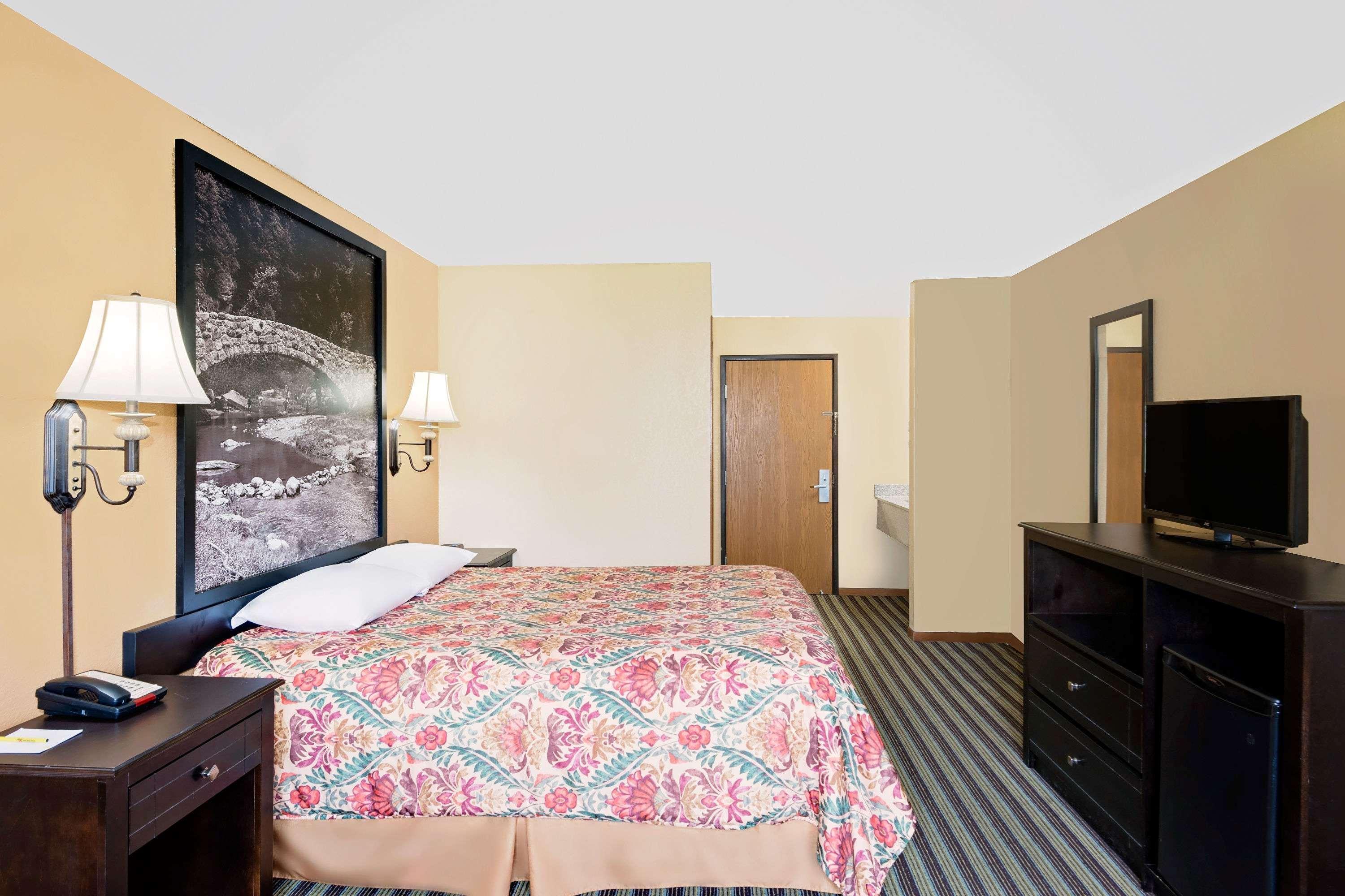 Super 8 By Wyndham Iowa Falls Ngoại thất bức ảnh