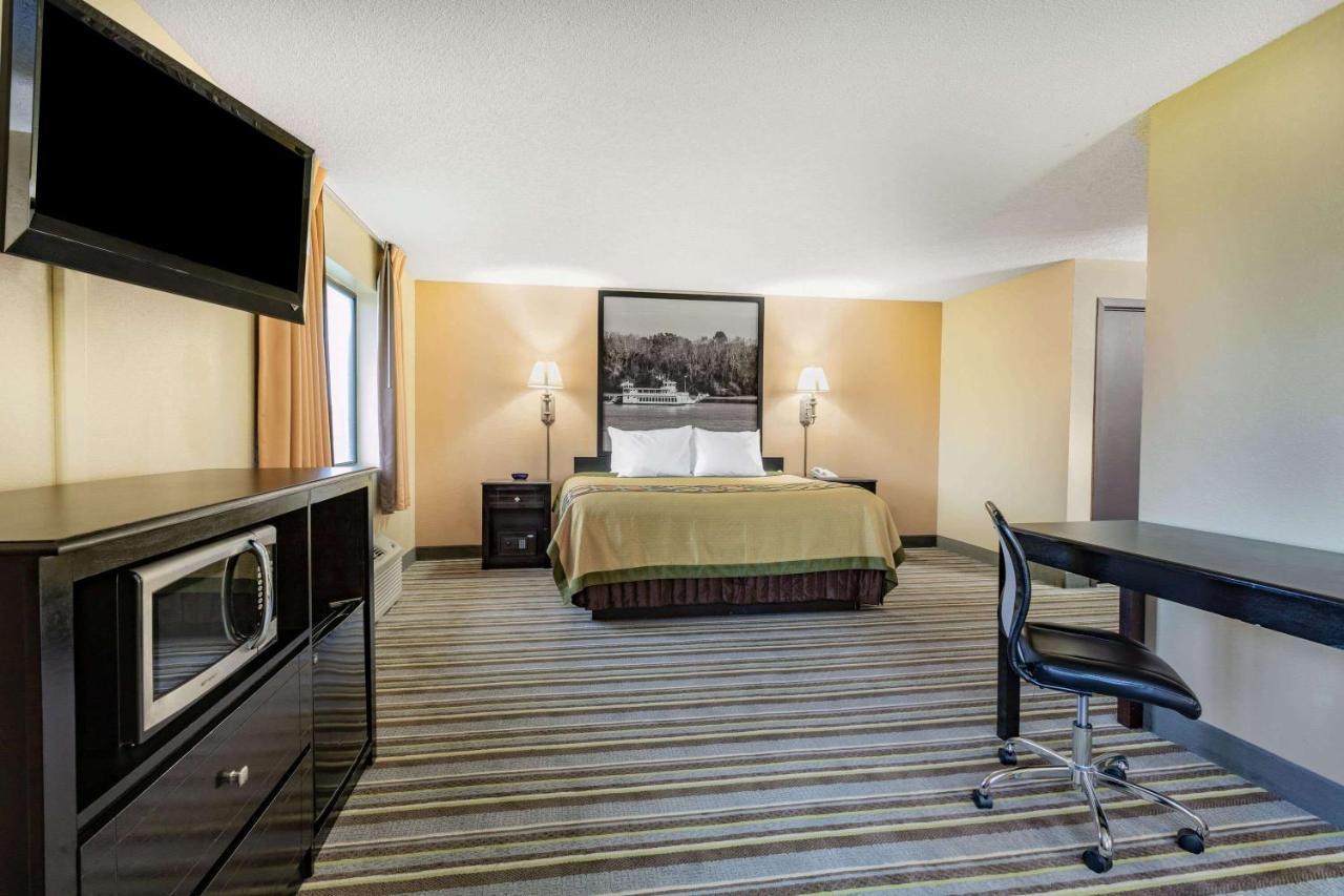 Super 8 By Wyndham Iowa Falls Ngoại thất bức ảnh